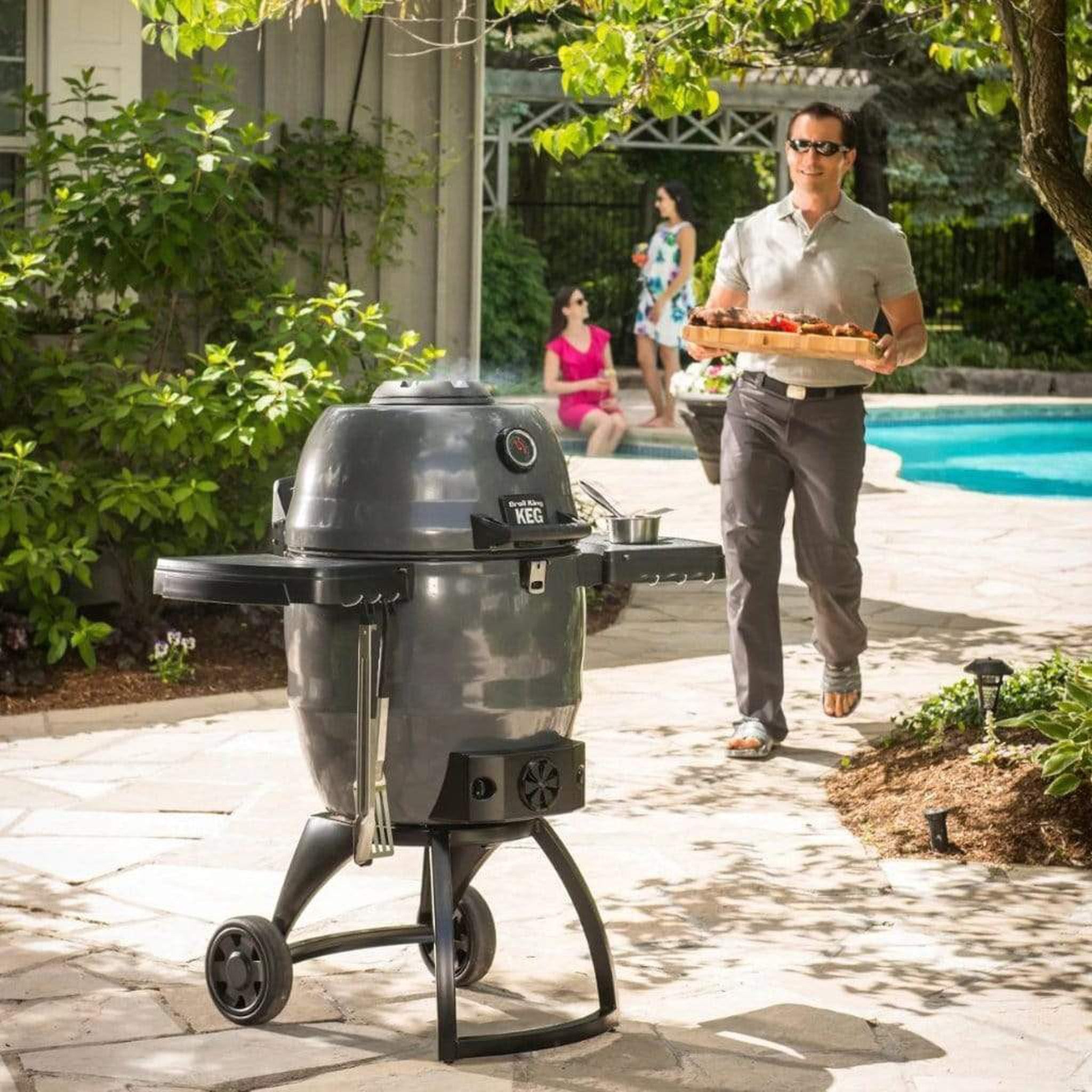 Broil King Keg 5000 41" Kamado Charcoal Grill in Metallic Charcoal Grey
