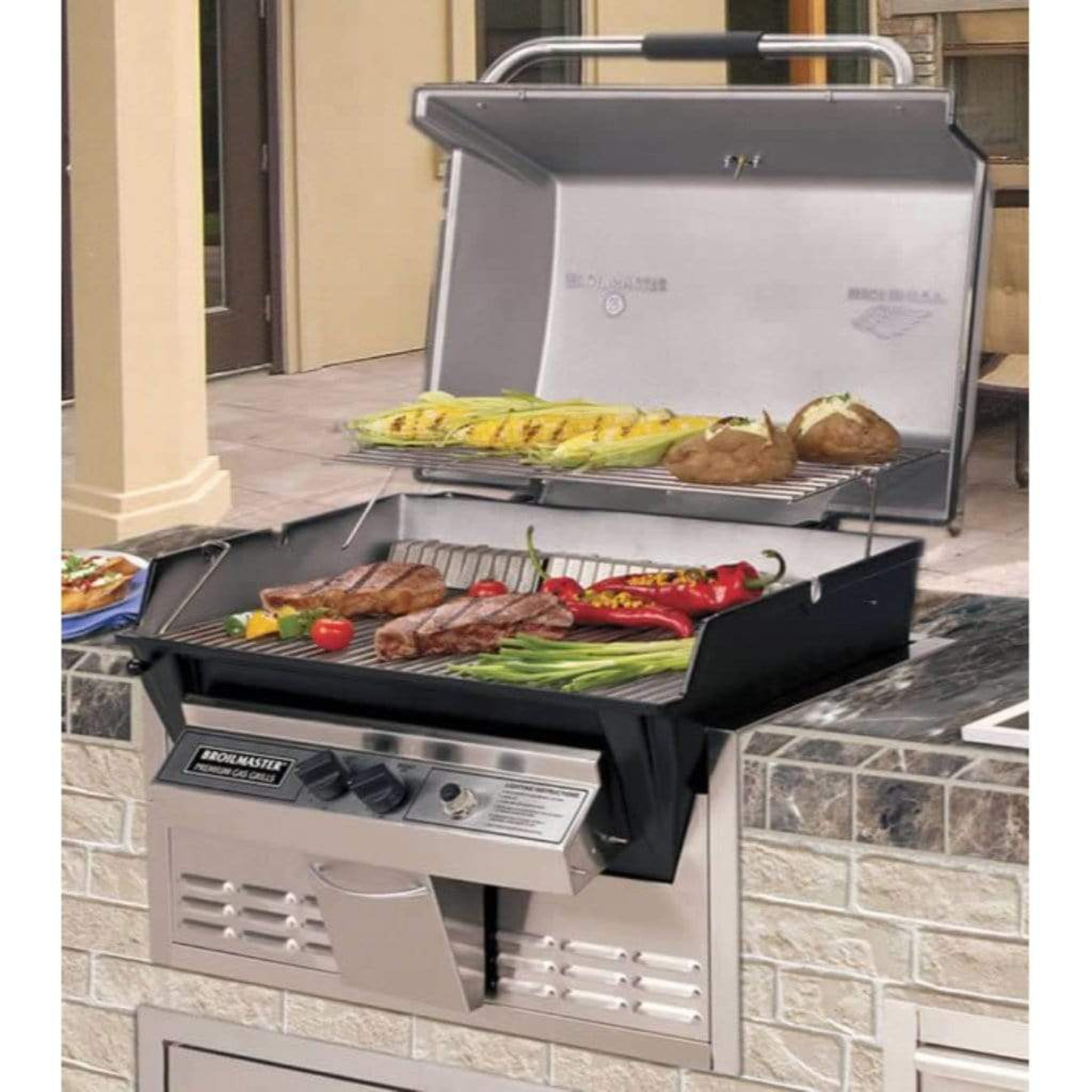 Broilmaster P3X Premium Built-In Natural Gas Grill with Stainless Steel Bowtie Burner & Kit