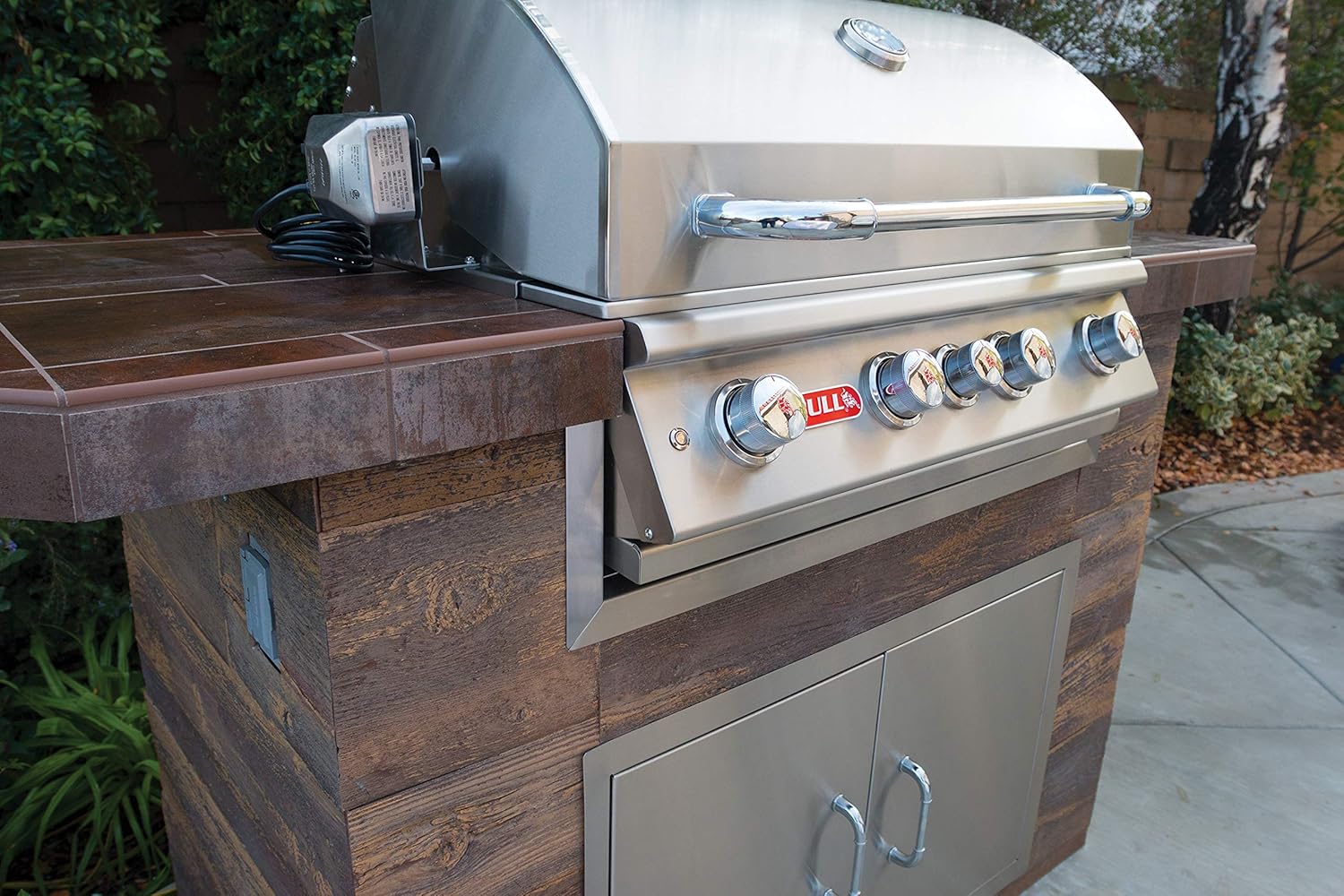 Bull Angus 30" Built-In 4-Burner Gas Grill Twin Lighting System with Infrared Backburner and Rotisserie