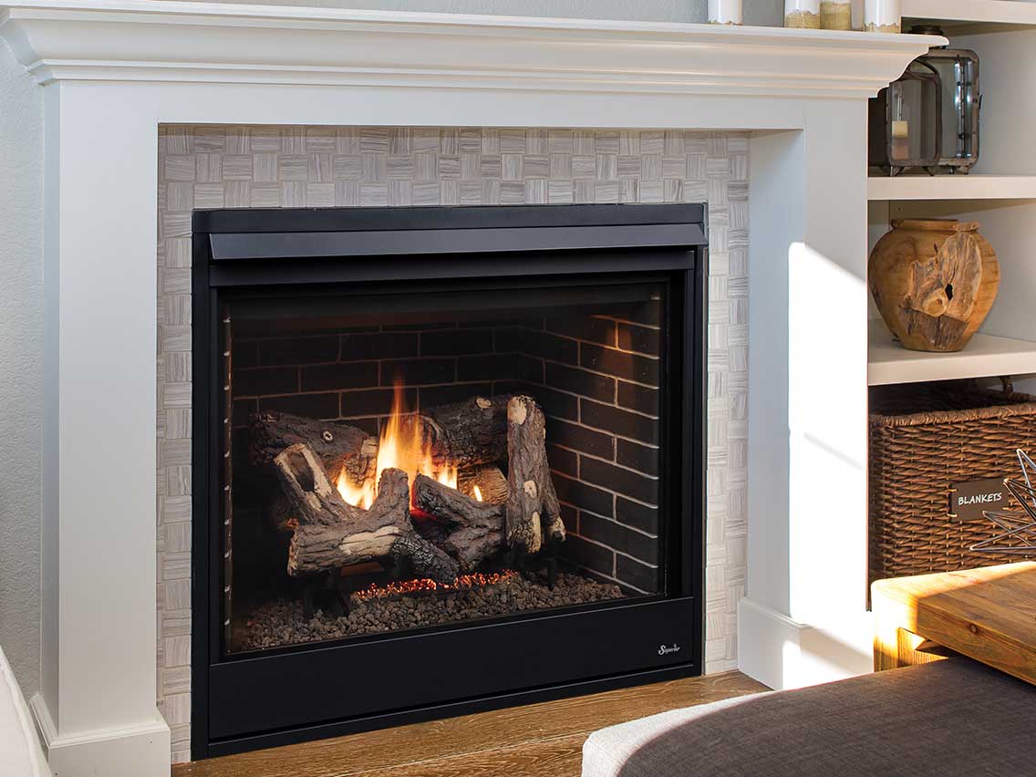 Superior DRT4245 Mid-Size 45-inch Traditional Direct Vent Natural Gas Fireplace - Electronic Ignition