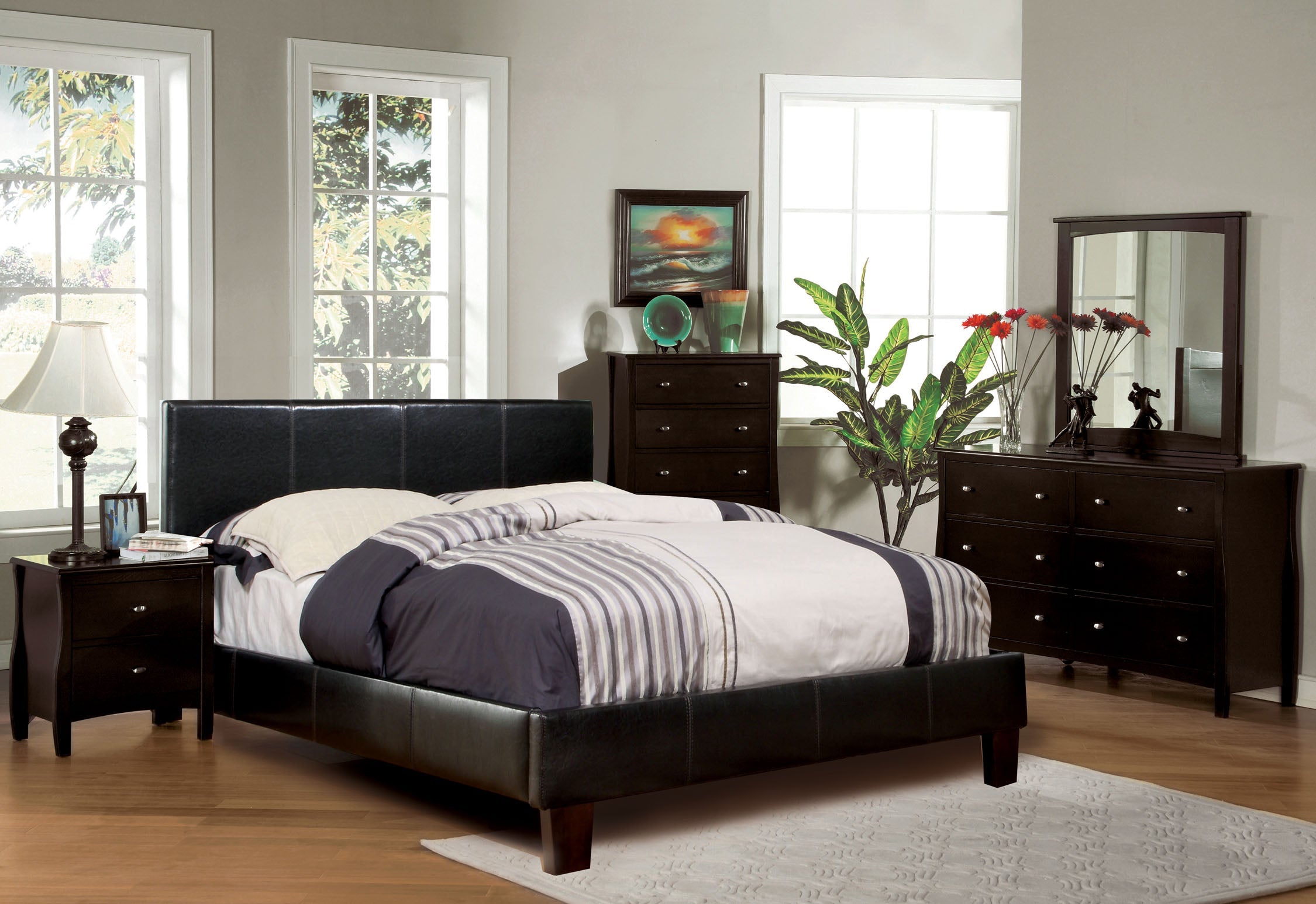 Ameena Contemporary Faux Leather Queen Platform Bed in Espresso