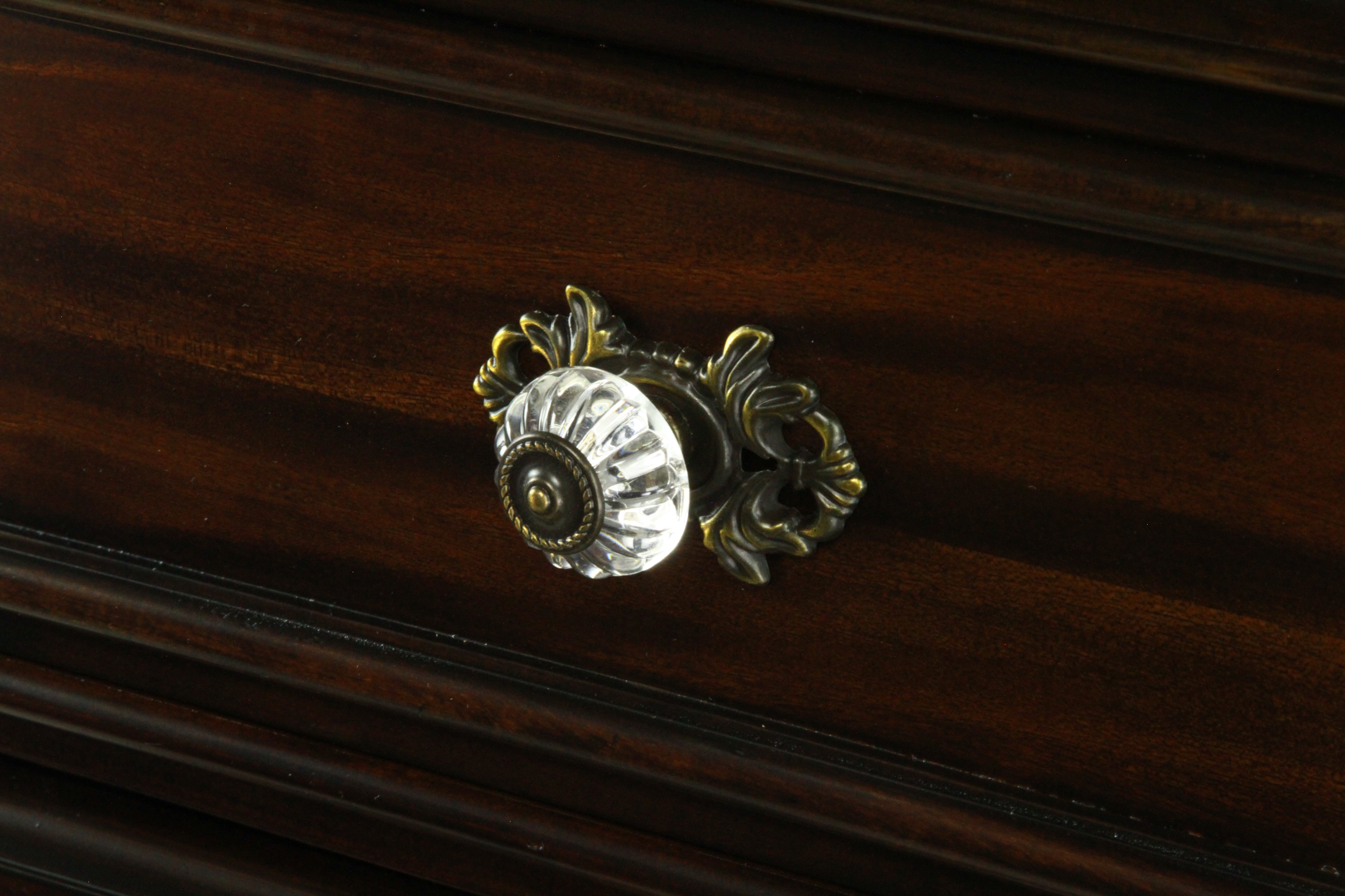Damos 9-Drawer Dresser