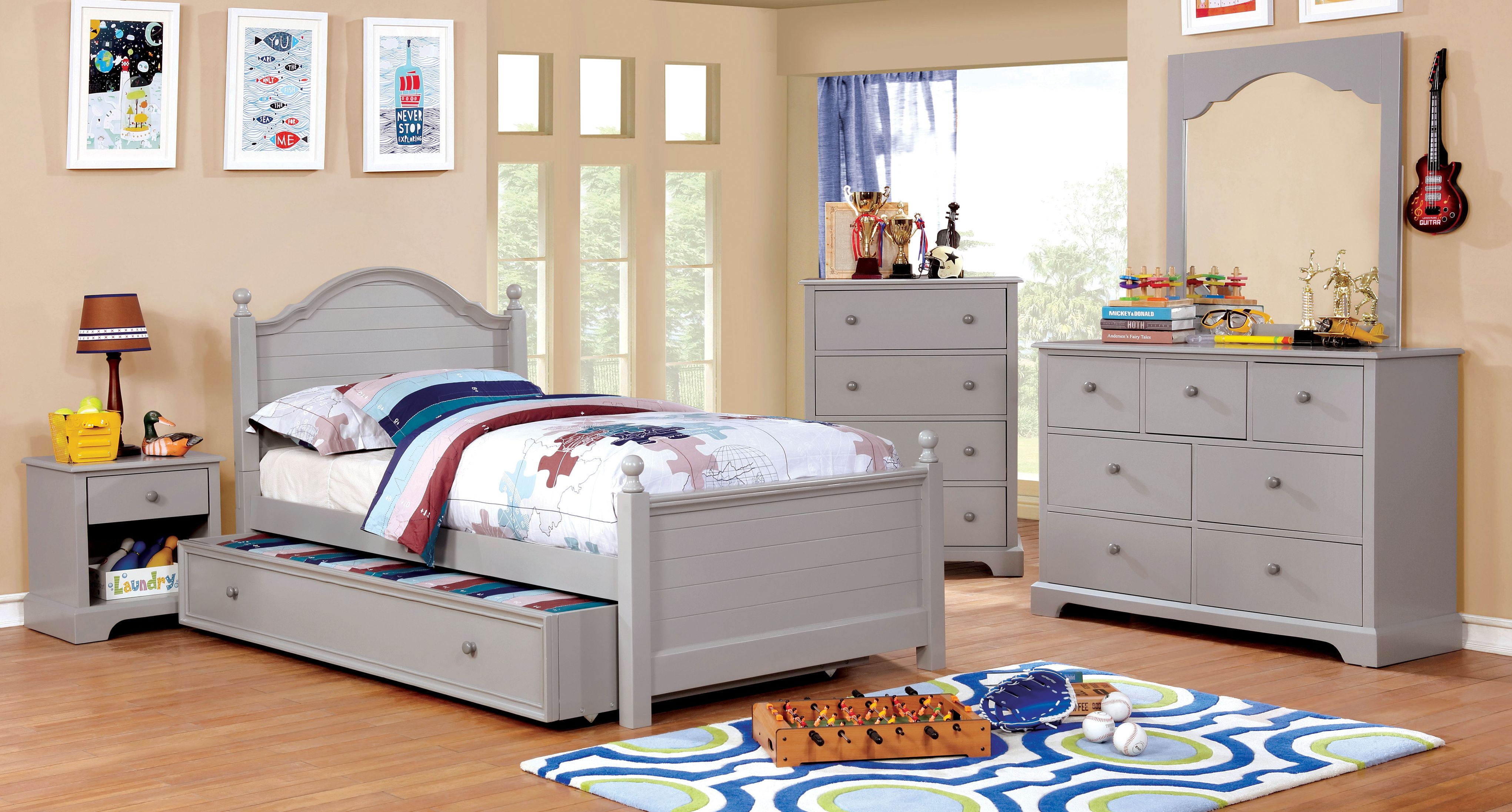 Johallis Transitional Solid Wood Twin Platform Bed in Gray