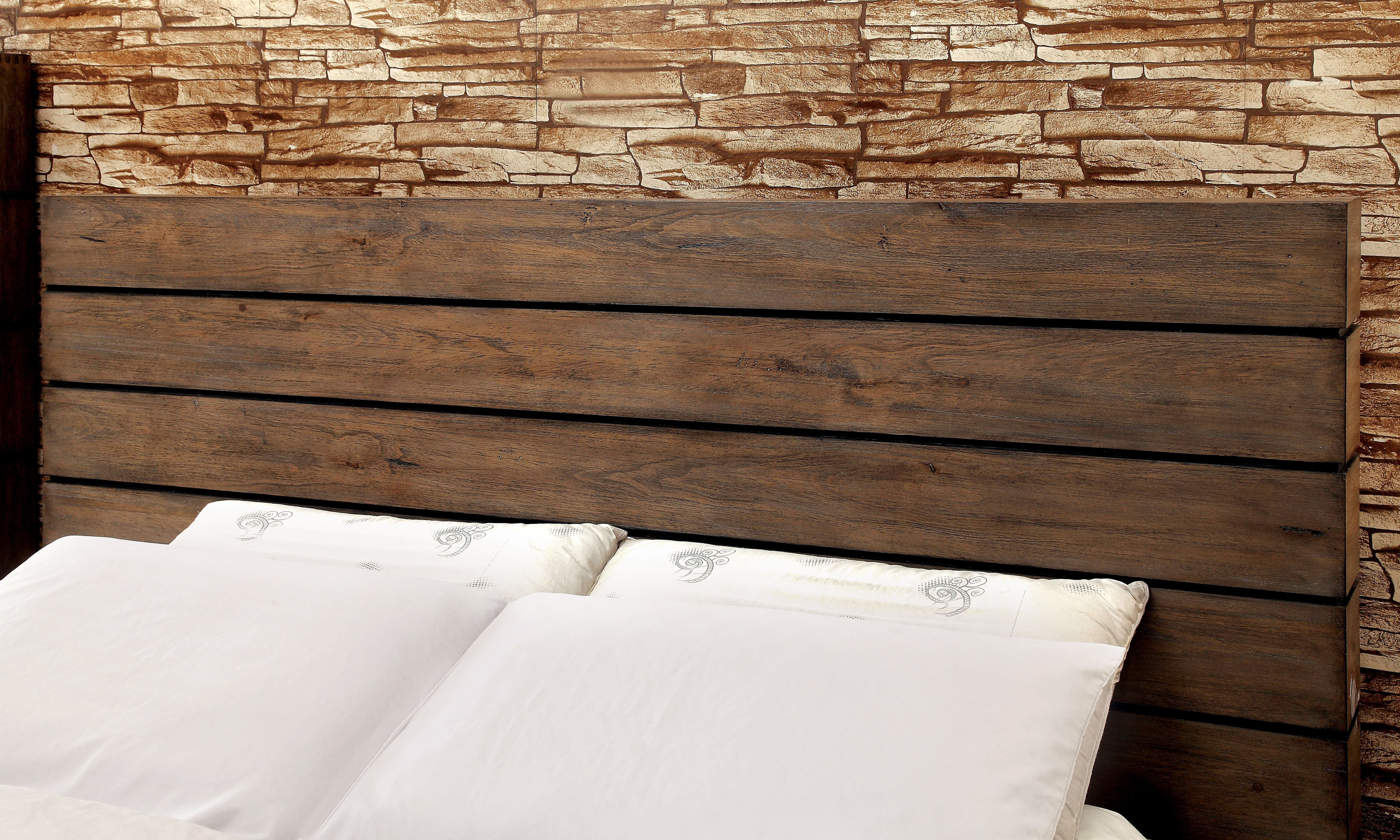 Kassan Rustic Wood Platform Bed in Queen