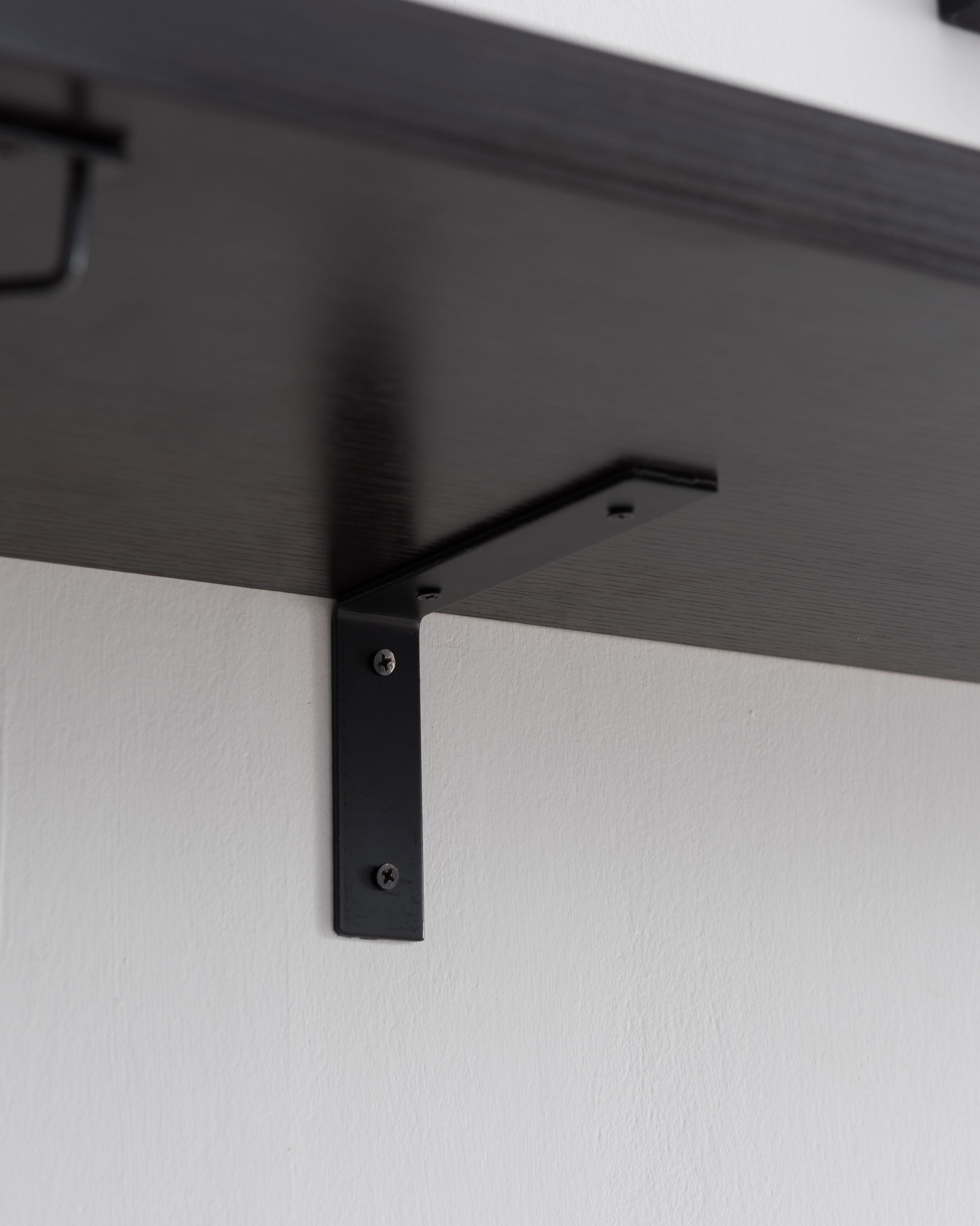 Phoyt Floating Bar Table in Cappuccino