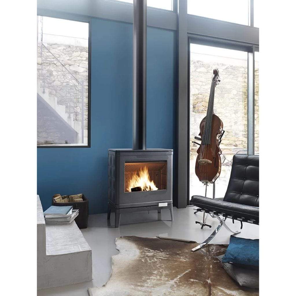 Invicta Kiara 26" Traditional Vented Freestanding Cast Iron Wood Stove