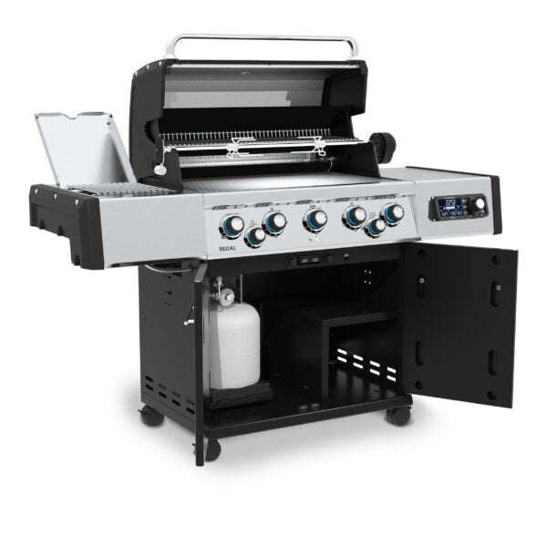 Broil King Regal Q 590 Pro IR 63" Black Natural Gas Grill with iQue Tech & Rotisserie Kit