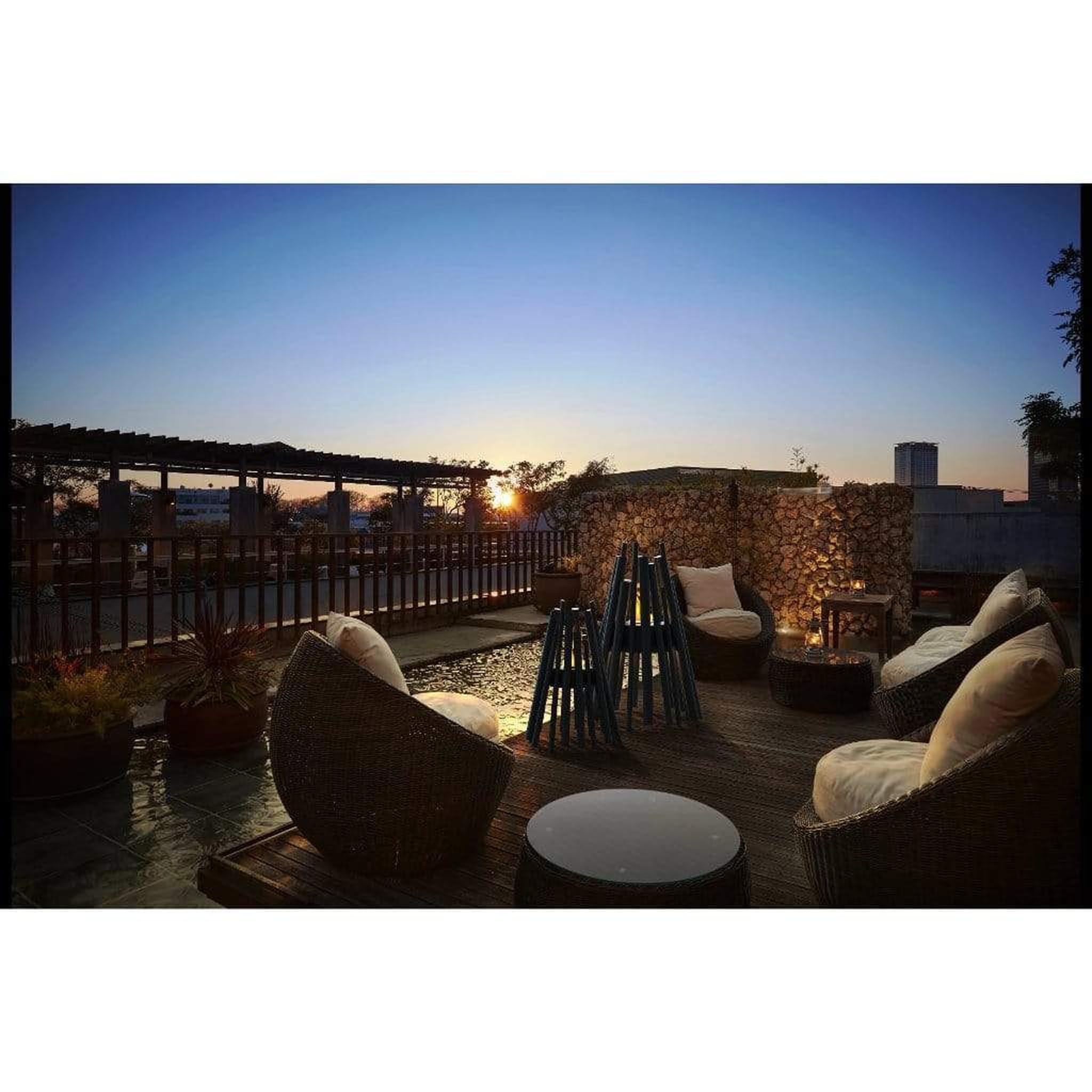 EcoSmart Fire Stix 8 Portable 31" Ethanol Fire Pit with AB8 Black Burner by Mad Design Group