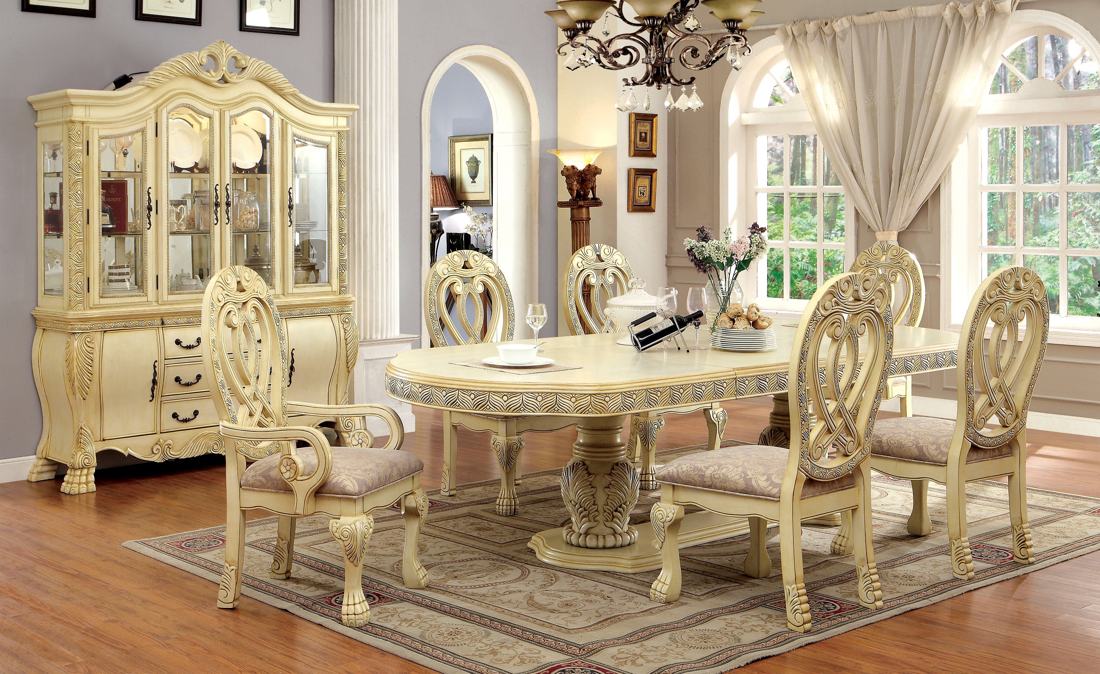 Beau Traditional Padded Side Chairs in White (Set of 2)