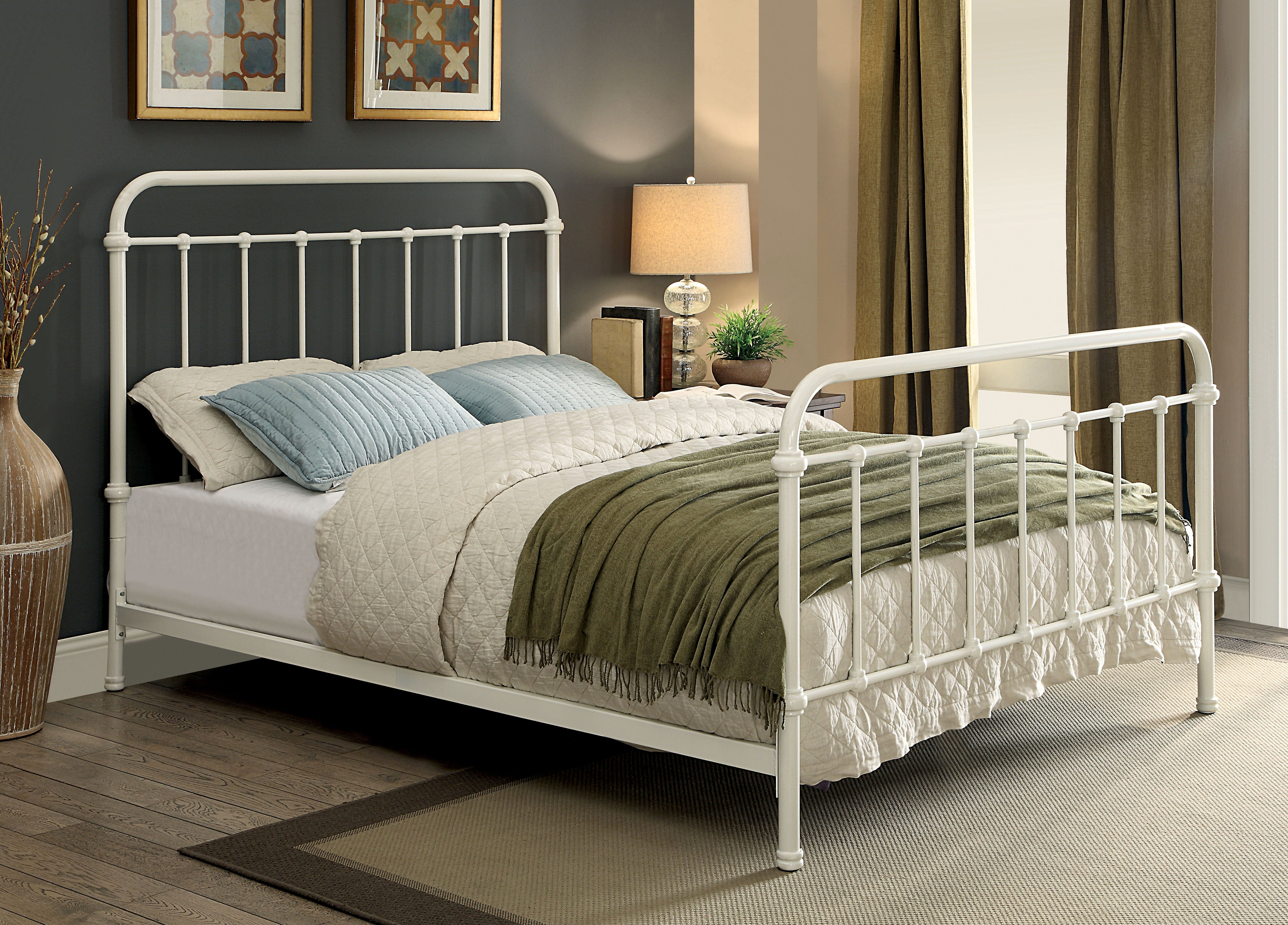 Verdi Contemporary Metal Queen Panel Bed in Vintage White