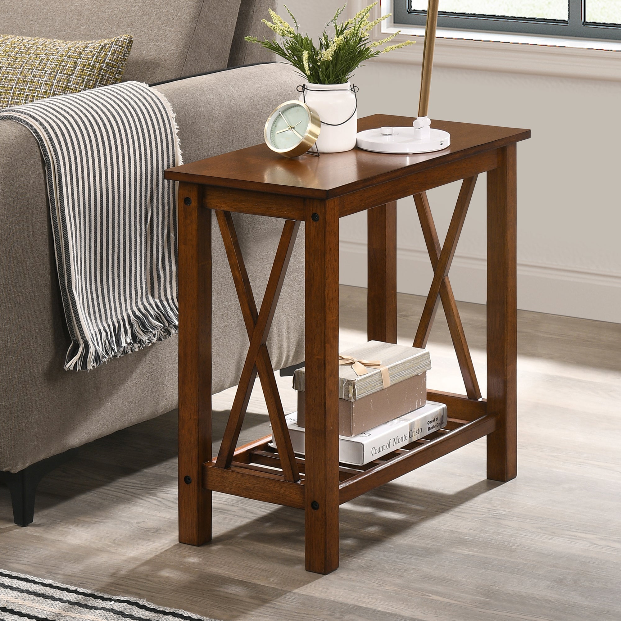 Quint 1-Shelf Side Table in Medium Oak