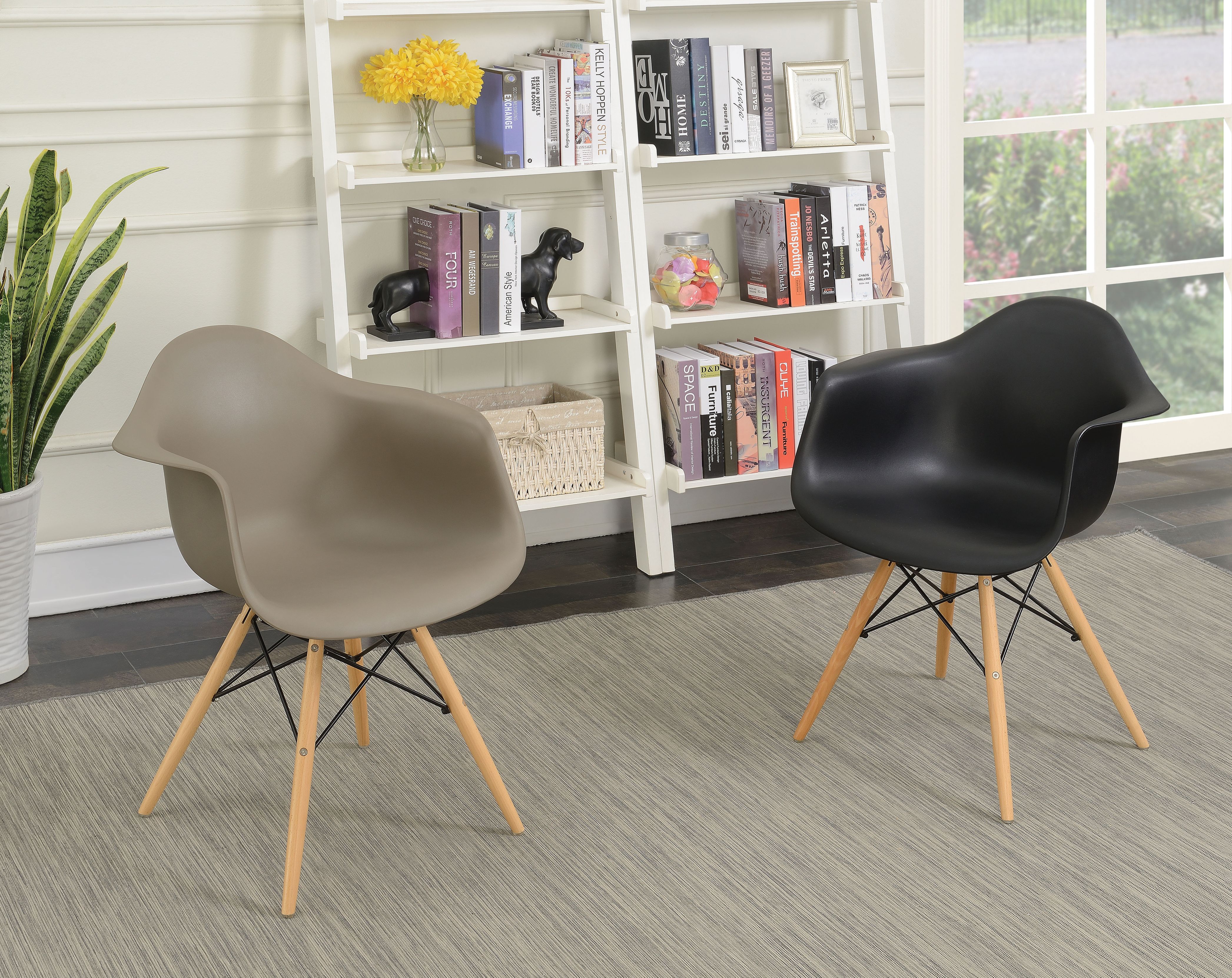 Kylie Mid-Century Modern Splayed Leg Accent Chairs in Black (Set of 2)