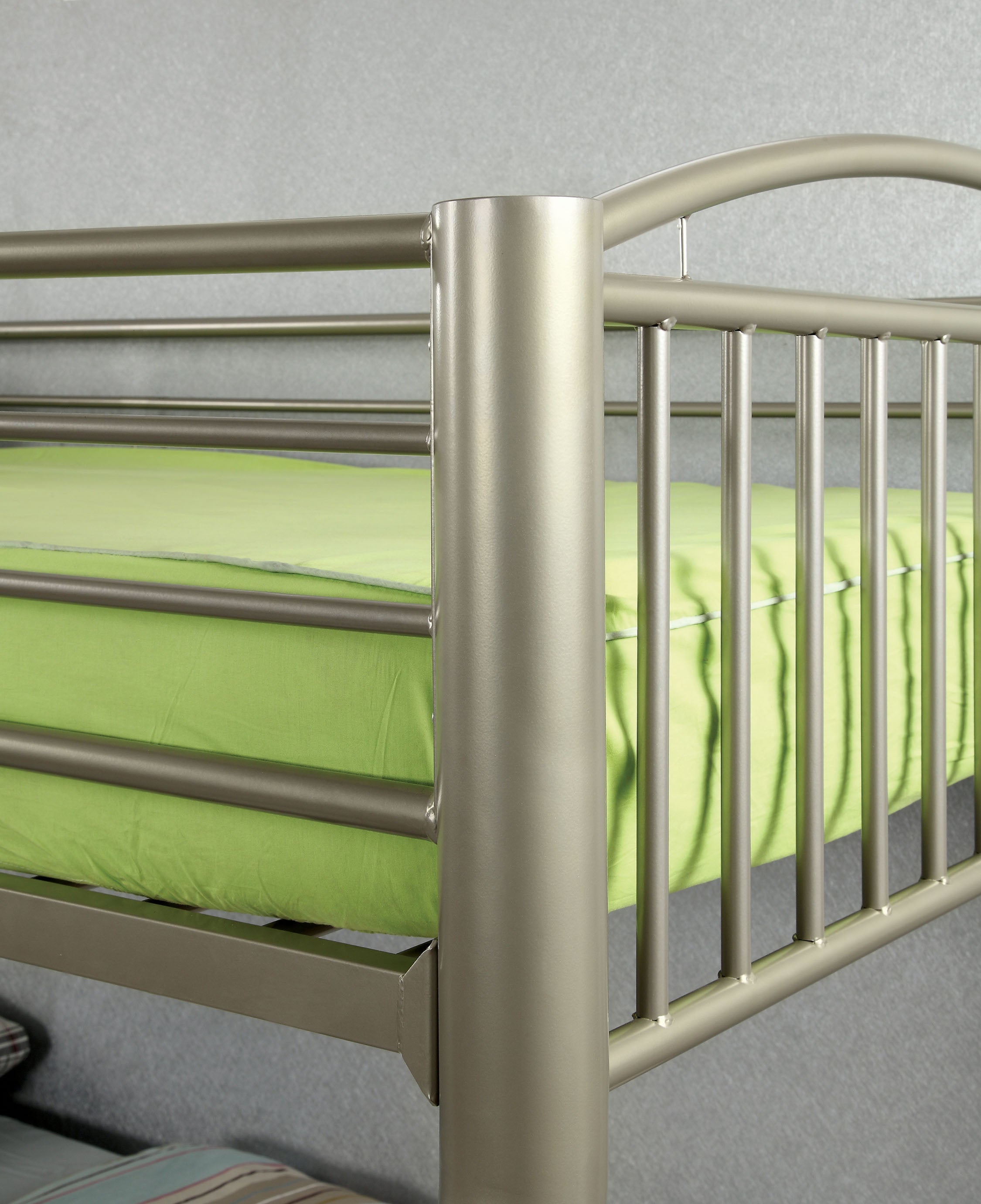 Pimmel Contemporary Metal Bunk Bed in Twin over Full