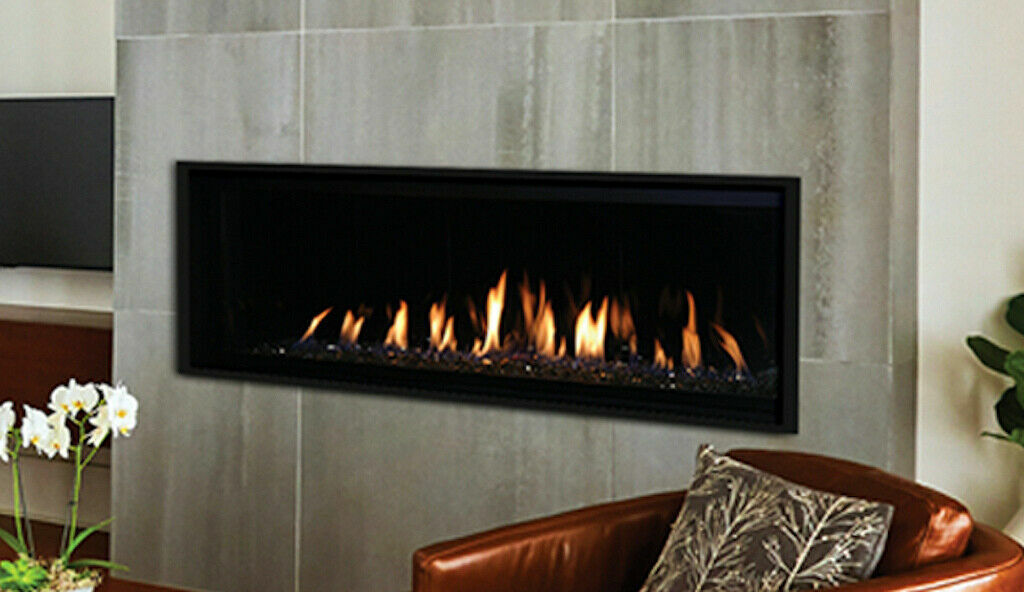 Superior DRL4084 84-inch Linear Direct Vent Contemporary Natural Gas Fireplace