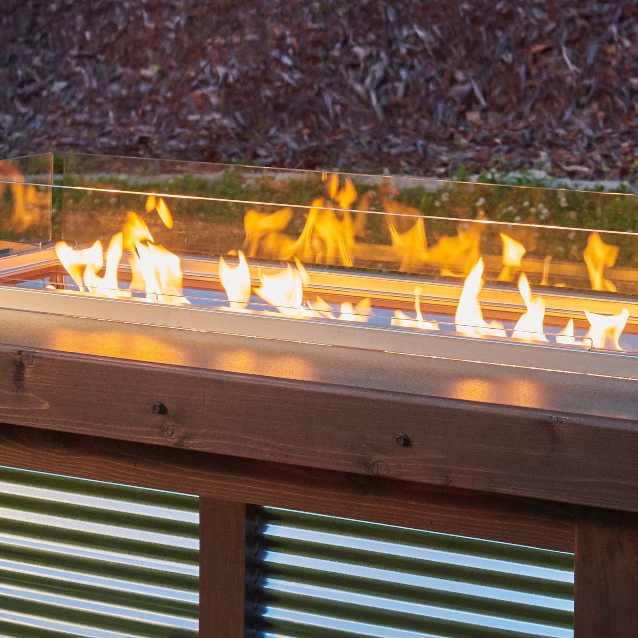 The Outdoor GreatRoom Company 42" Linear Folding Glass Wind Guard with Dual-Use Tempered Panels