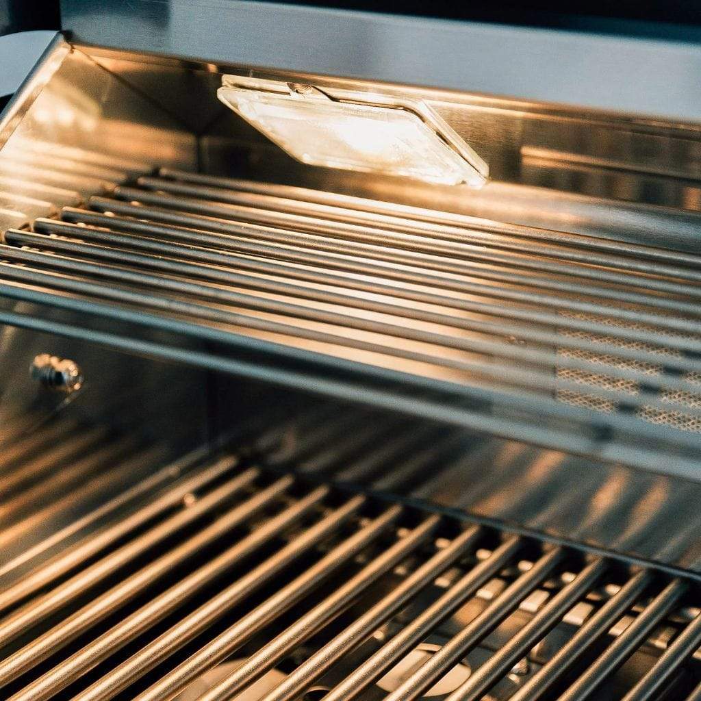 Summerset - Sizzler Pro 32" Standalone 4-Burner Gas Grill